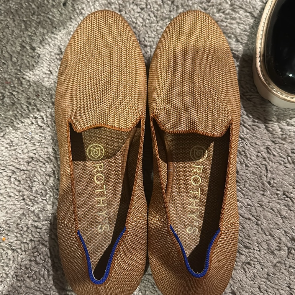 Flats - Picture 2 of 3
